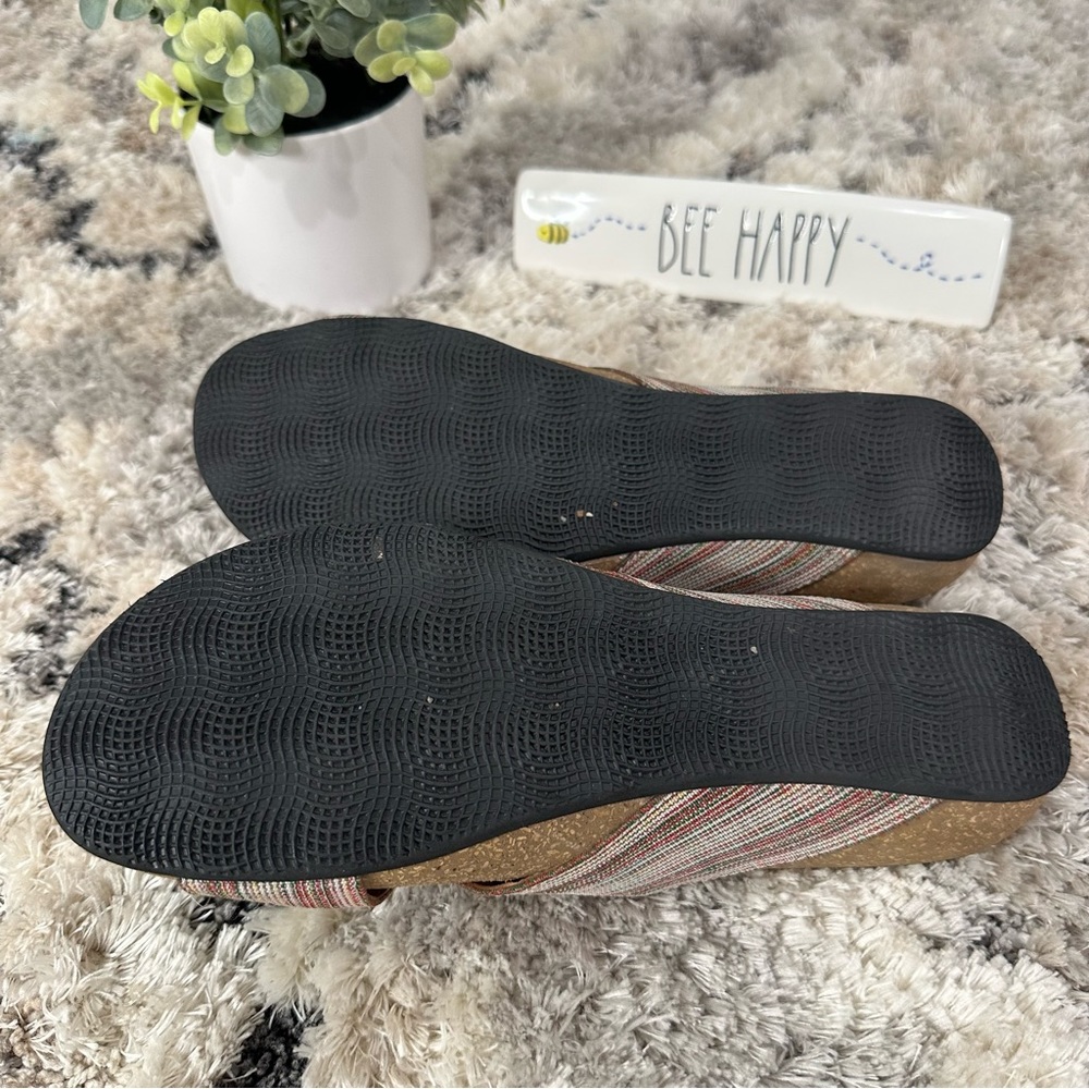 Taos Footwear Striped Sandals - Picture 4 of 6